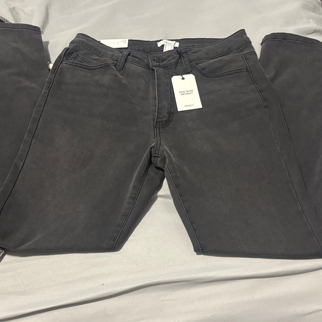 Forever 21 Jeans Brand New